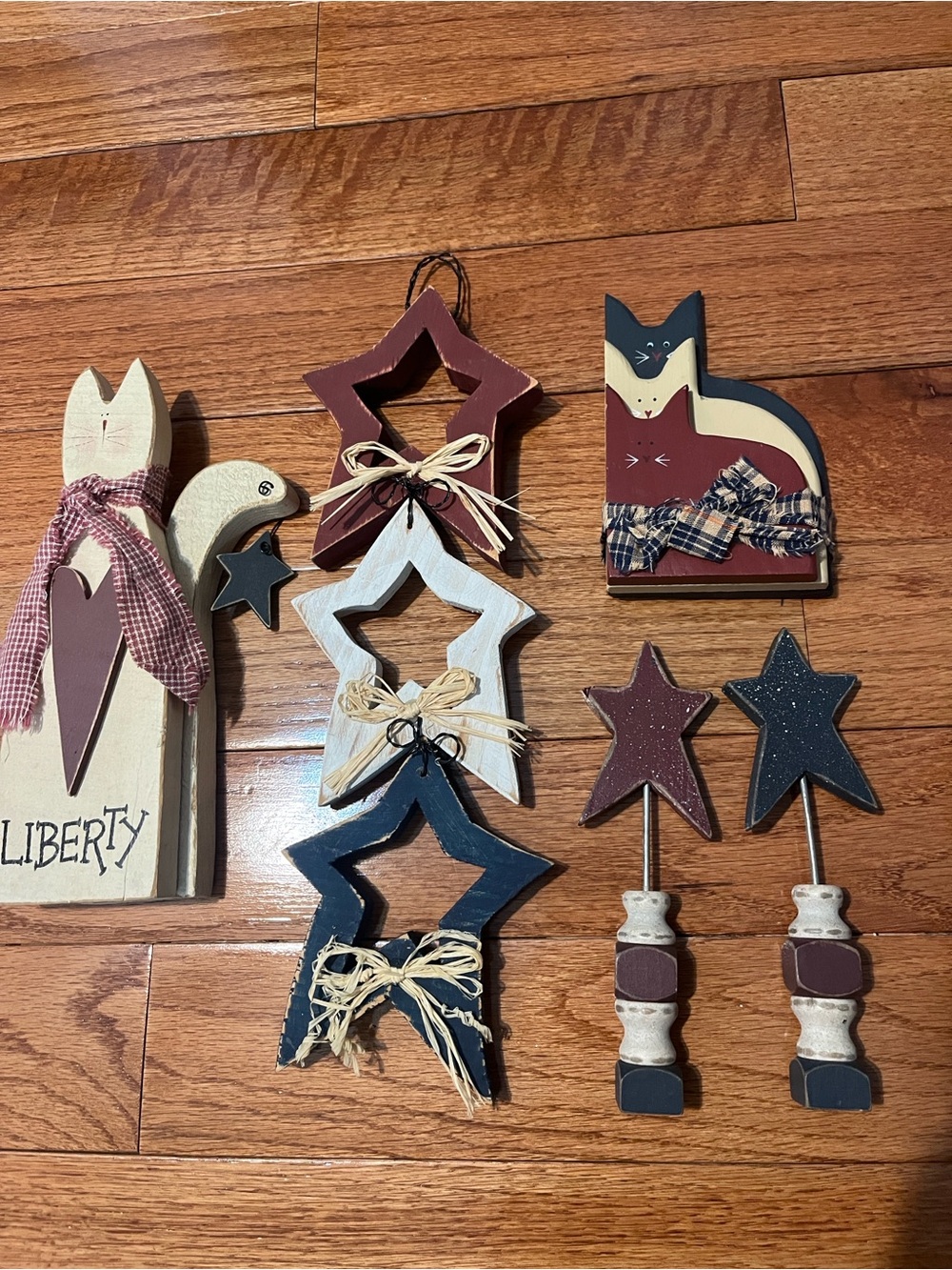 Primitive Red/White/Blue Star & Cats Lot of Items - All in Very Good Condition!